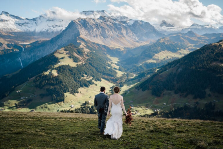 How to Choose the Perfect Location for Your Mountain Elopement